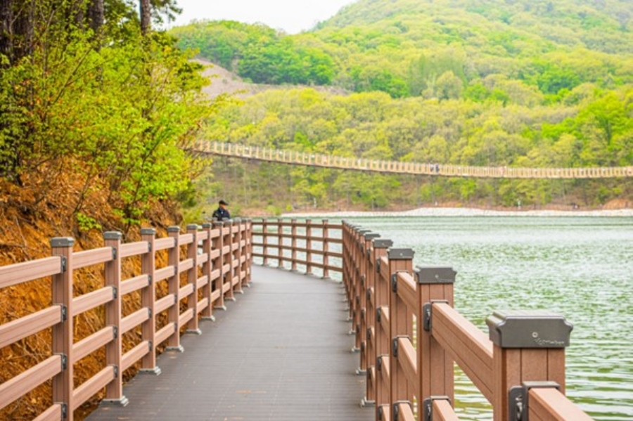 마장호수 출렁다리